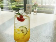 -MOMENT湖景餐厅(解放路店)