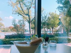 -MOMENT湖景餐厅(解放路店)
