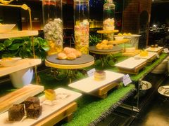 自助取餐区-唐拉雅秀酒店-西锦汇空中BBQ·思创餐厅