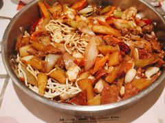 -黄记煌三汁焖锅(新佳丽江汉路店)