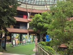 -瑞虹新天地月亮湾