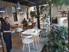 用餐区-大富贵烧烤公司(双廊店)