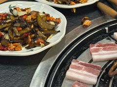 -阿山卓·野生菌火锅·纳西火塘烤肉