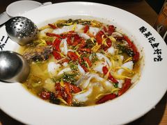 老坛子酸菜鱼-新太二·鲜料川菜(东汇城店)