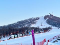 -庙香山滑雪场