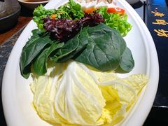 -老牌坊云南鱼豆花火锅(哈西万达店)