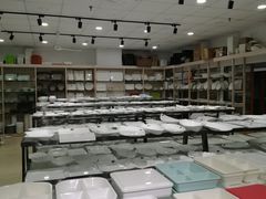 -万润国际酒店用品市场(曹安国际商城店)