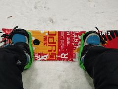 -乔波室内滑雪场
