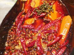 -两三事小郡肝串串香火锅(桂庙店)