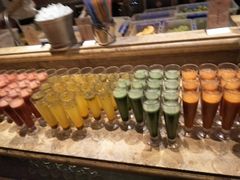 -雍和会海鲜姿造自助(湖东路店)