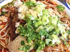 -珀玉莲花白米线店