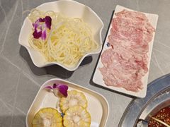 -生活如沸·顺德水牛奶火锅(人民广场店)