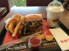 -FATBURGER 特富客汉堡(外交公寓店)