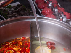 鸳鸯锅底-名门潮牛·鲜牛肉海鲜火锅.烧烤自助餐厅(诚丰广场店)