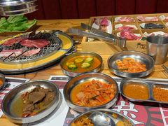 -青瓦炭韩潮烤肉(花园道店)