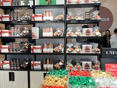 -Laderach 莱德拉(上海环贸iapm店)