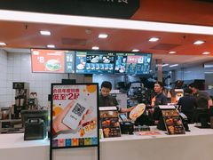 -麦当劳(中山公园龙之梦店)