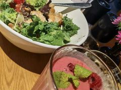 鸡肉牛油果沙拉-The Diner X餐厅(青岛万象城店)