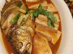 -小船渔村•大连菜•大连焖鱼(黄河路店)