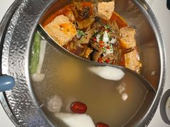 -左庭右院鲜牛肉火锅(金山万达店)