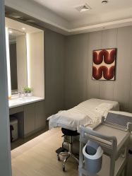 -PE SALON