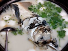 花亭湖有机鱼头汤-香山湖家家宴(中山陵店)