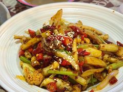 -老三样·旧食新味(绿地店)