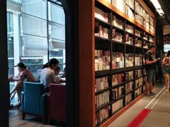 -西西弗书店&矢量咖啡(凯德晶萃广场店)