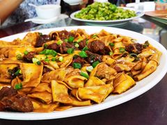 -壹阁胡羊焖饼(特色小吃街店)