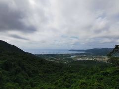 -三亚亚龙湾人间天堂鸟巢度假村