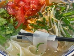 -巍山𤆵肉饵丝