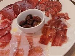 什锦风干肉拼盘-BONAZZA 意大利餐厅
