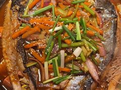 -鸣记脆皮烤鱼·海鲜烤鱼(三八广场店)