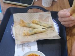 -云阿蛮云南生烫牛肉米线(奉贤路店)