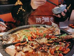 -鸣记脆皮烤鱼·海鲜烤鱼(三八广场店)