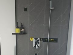 -IU酒店(北京通州环球度假区梨园地铁站店)