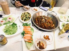 鸭恋虾中锅-张大师鸭爪爪特色干锅(南湖店)