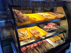 面包甜点陈列柜-新疆喀什烤肉饭店(红松路店)