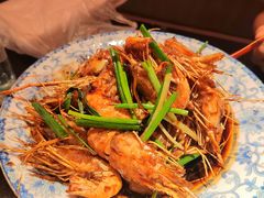 杭州老头儿油爆基尾虾-老头儿油爆虾·知味杭州(爱琴海购物中心)