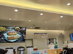 -DQ·蛋糕·冰淇淋(湖景东路店)