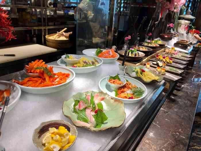 喜庭海鲜自助(龙湖滨江天街店)-"周三晚上下班就过去,可能还没到饭点