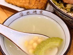 例汤-狮头牌卤味研究所·卤味饭(花城汇南区店)