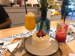 鲜果奶油蛋糕-小涵家蛋糕·咖啡(金山湖花园店)