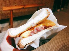 咸牛肉厚蛋多士-世记咖啡(氹仔外卖店)