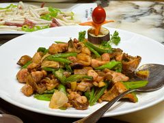 -蔼若春.传承三十年云南菜(金碧公园店)