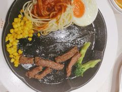 -汤姆家的牛排意面披萨(新城市广场店)