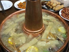 -岳记兴隆·青城腊排铜火锅(融创店)
