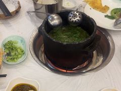 -鲁朗纳麦石锅鸡庄园