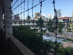 -吐斯廉屠杀博物馆