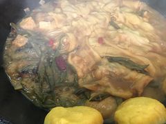 -屯老二农家铁锅炖·行业领军者(梅江店)